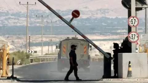 A Pair of Victims Gunned Down in Incident Close to Jordan-West Bank Checkpoint, Israel's Defense Forces Confirms