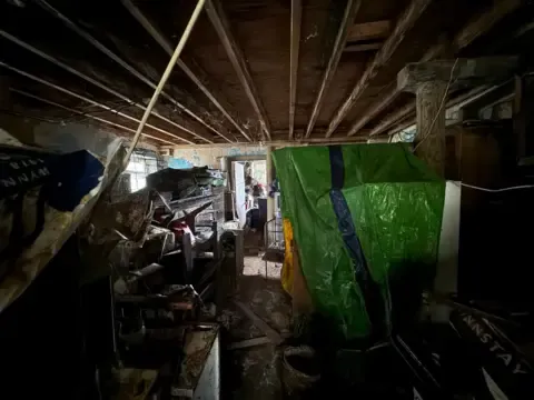 House Packed of Waste Heads to Bidding at £38k