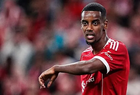Alexander Isak's First Appearance Brings Star Power Despite Evident Rust