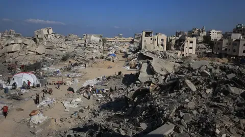 Israeli Tanks Advance into Key Gaza City Civilian Area