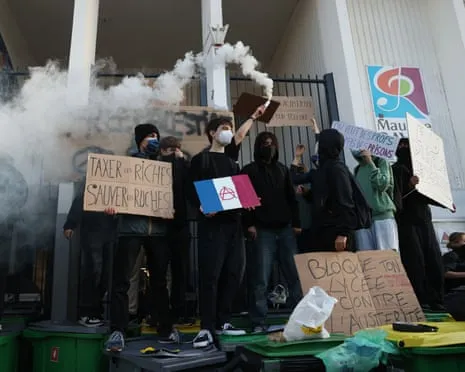Recently Appointed France's PM Faces Intense Scrutiny as Countrywide Strikes Disrupt Education and Transport
