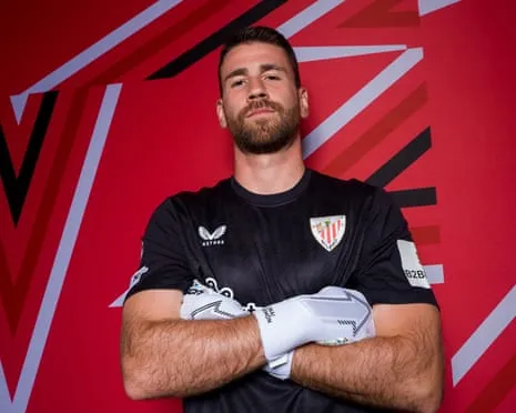 Unai Simón: ‘Alcanzar una copa con el Athletic me satisface más que 10 títulos fuera de aquí’
