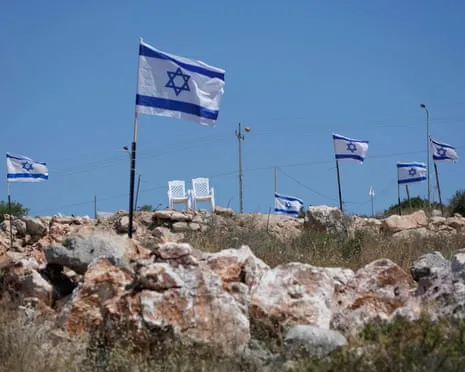 As a UK Member of Parliament, a Doctor and Jewish. Here's What Happened Upon Attempting to Enter the State of Israel